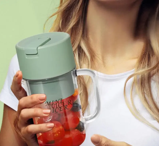 Mini Taşınabilir Seyahat Şarjlı Meyve Sıkacağı Blender LL-898
